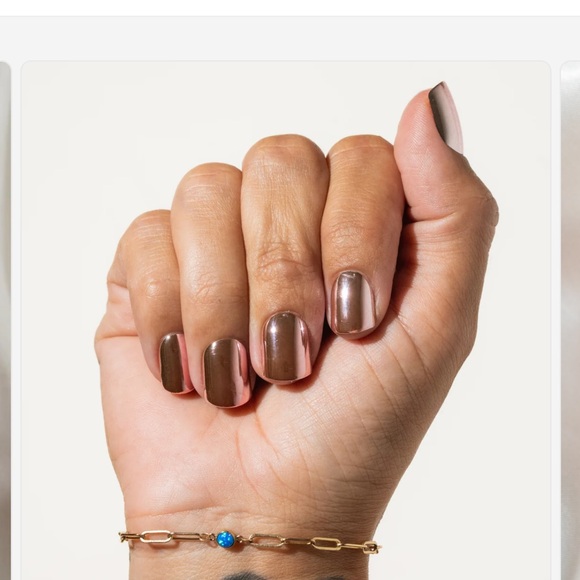 Hello Love not Leaving-Worth press on nails, full set short square - Picture 3 of 8